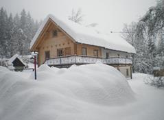 pfeiferhaus-im-schnee
