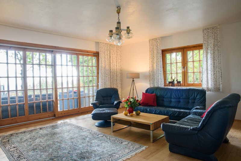 4-landhaus-vierjahreszeiten-wohnzimmer
