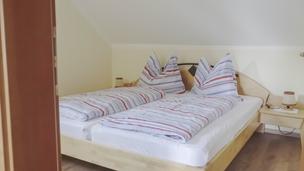 fewo2-schlafzimmer-2