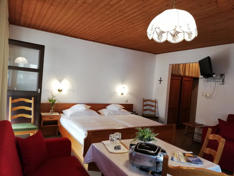 05-haus-pichler-aldrans-doppelzimmer-xl