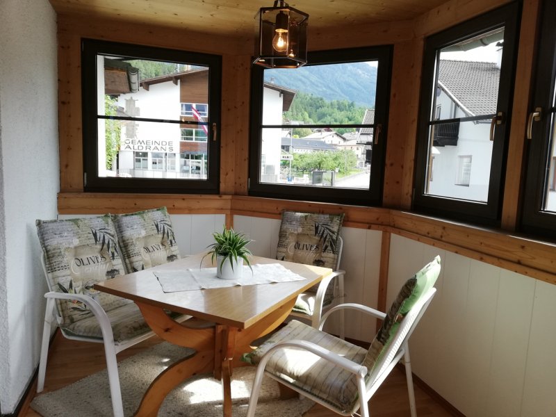 06-haus-pichler-aldrans-doppelzimmer-xl-loggia
