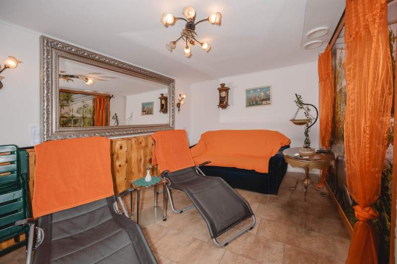 066d582f-8cab-49e3-9948-61981f61d3cf