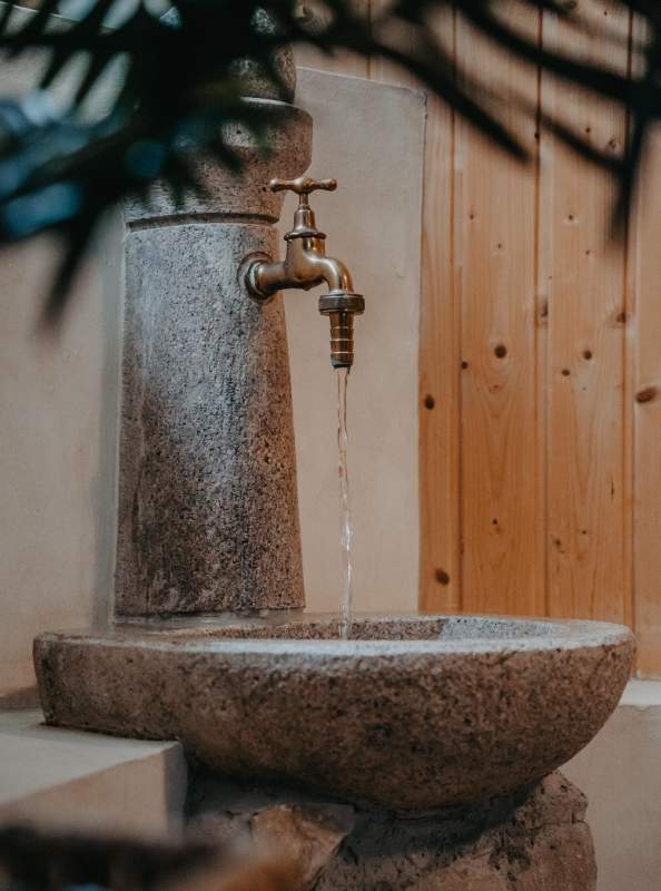 b4f3fcbf-b3e7-4baf-92c5-70a6366abd3e