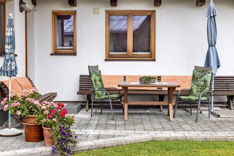 844f38a8-60b0-4329-a029-8ce5e4f9cb5f