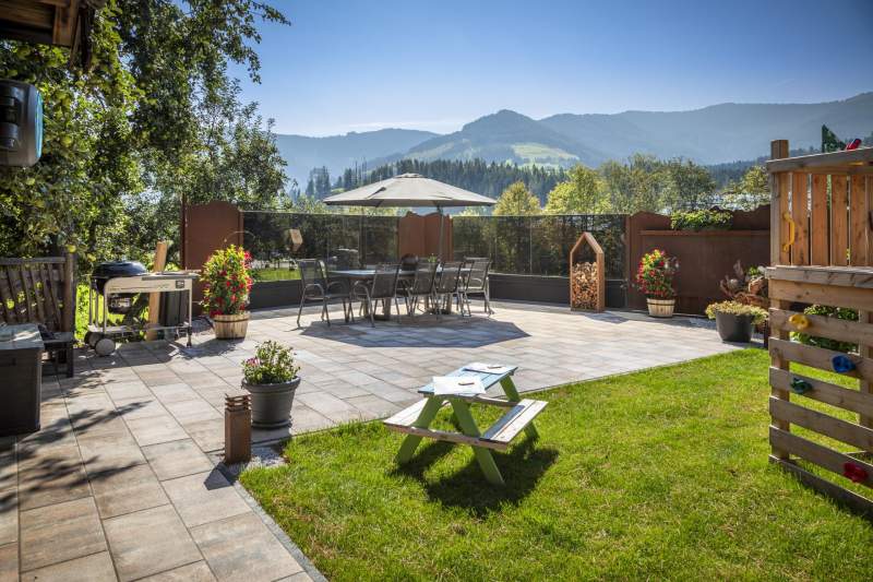 92cdb461-3096-4733-bed8-0862903568b9