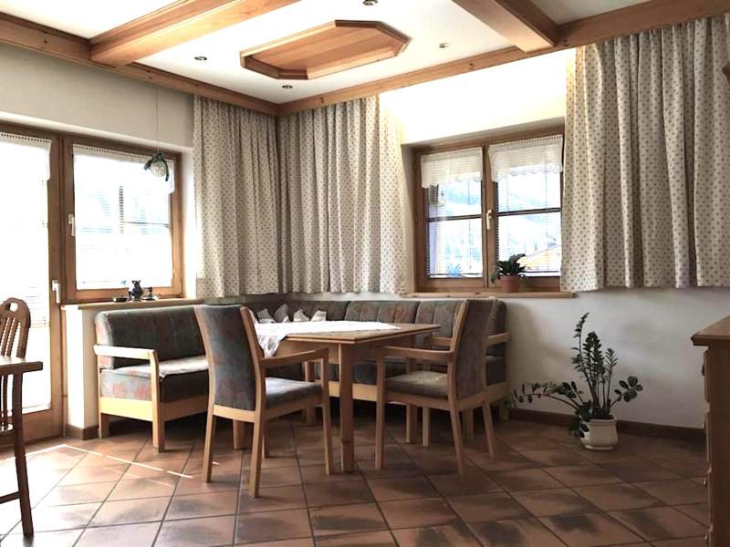 5dc52494-e5c9-486e-8b38-01626d9a1864