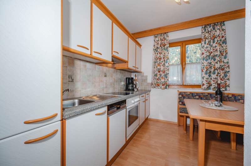 cf282c39-cea4-468f-a5e1-159717634c37