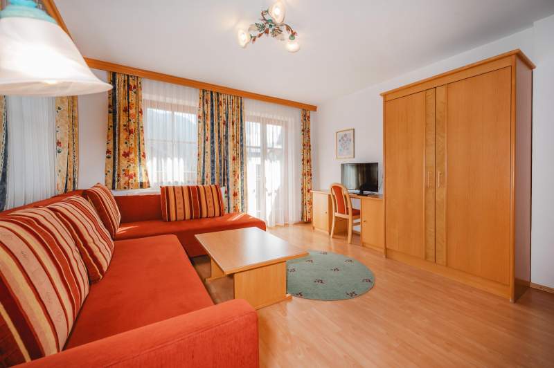 e1608ad4-e85c-464a-9f97-3956c0f66ebd