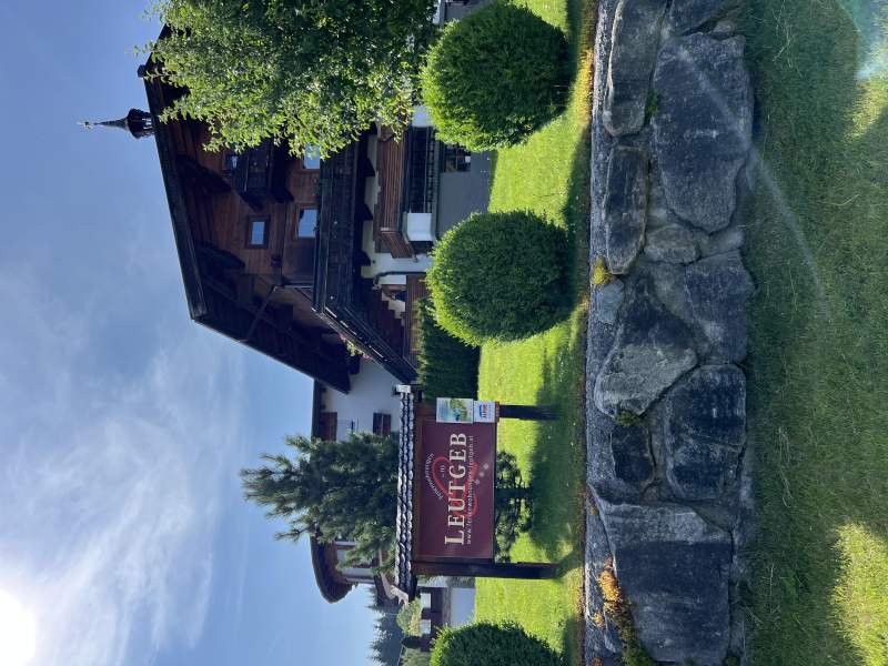 e39a85e7-1fba-4fc9-8986-699ca396ee38