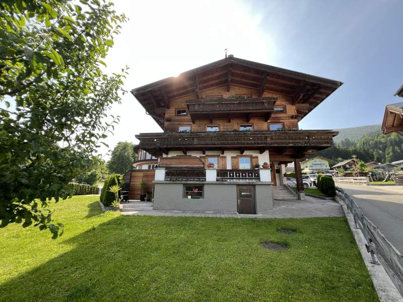 ec1c097e-7d02-4527-bb52-6e6e54b47330