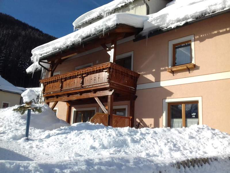 4eefb794-c21a-4b09-ba51-28a51c51f72f