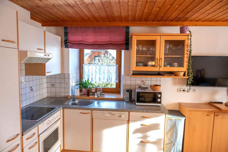 5d90411a-72d9-40c0-b291-8a486ea6b7bd