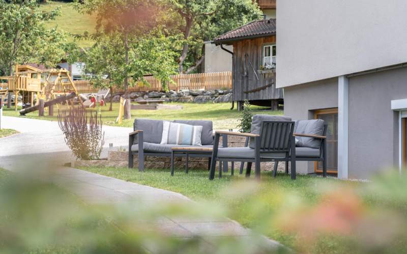 b9c5f06d-b699-4a88-b224-2c080a08411f