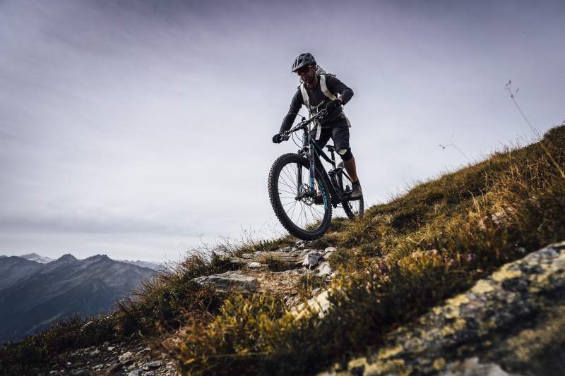 b7b7a2bb-e9b4-482e-8108-29480a0be6cc