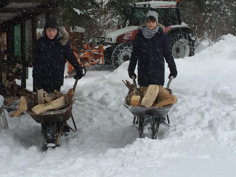 58b072bacd30842bddc9b9c9458065d7