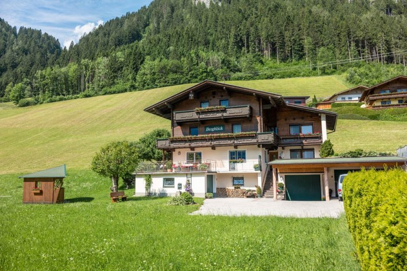 1-haus-bergblick-neu-burgstall-345-mayrhofen-haus-aussen