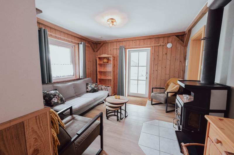 62ecf215-132c-4c77-b619-6711fc58f711