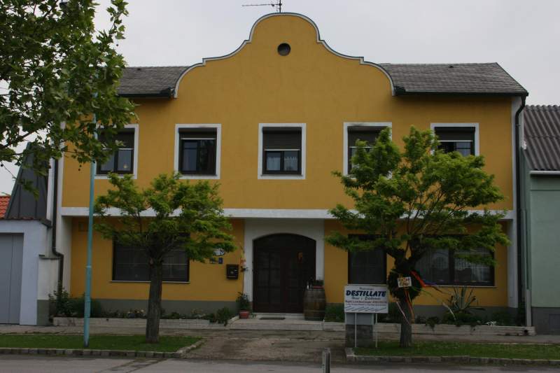 4331b6c3-e060-44c3-b98d-a31183e07109