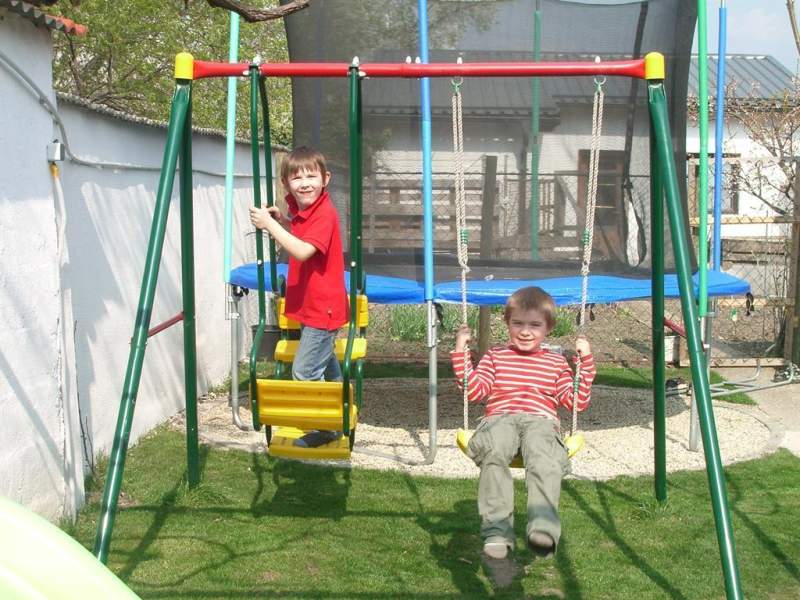 4c6408cf-6b0d-4bce-b28f-f12f9f033b5d