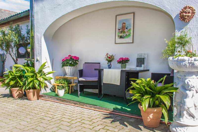 b9b06705-505a-4a7f-8863-ebcd35e1e1c5