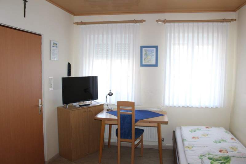 1880803f-ed9b-431b-b5b7-821c7712a94f