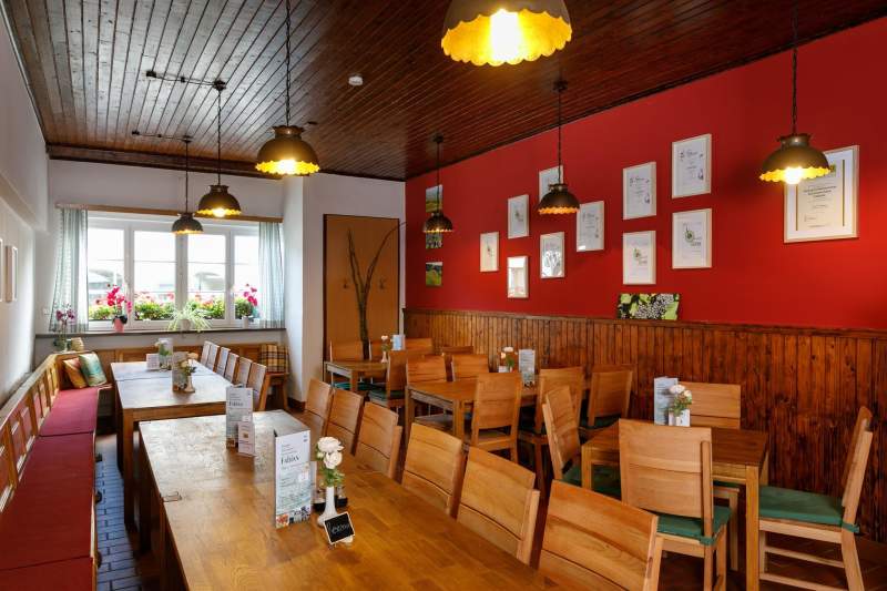 593e7946-481b-476a-a235-8d82c509eeaa