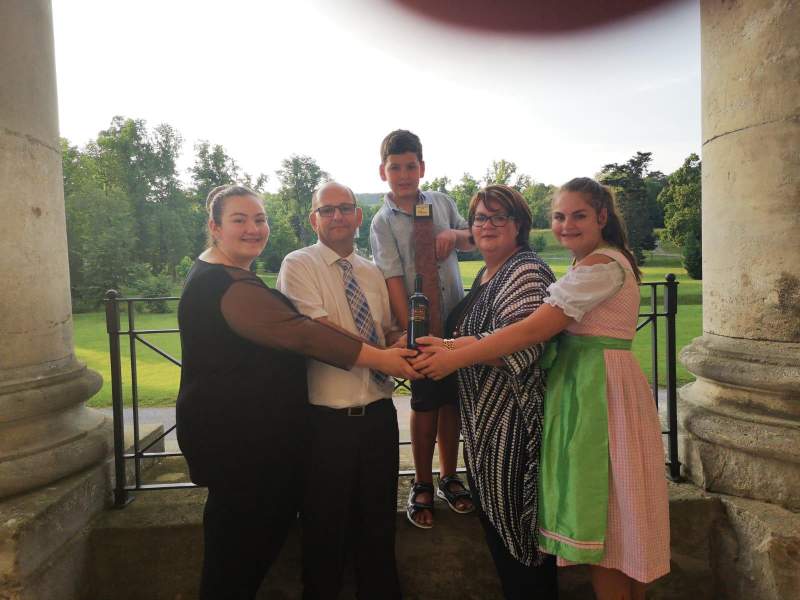 80e5e04d-6cf3-4d9e-a5f5-d4d128849f90