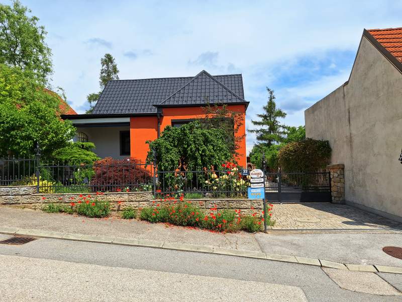 cc8625fe-df21-484d-a205-9ac4f4f30bea