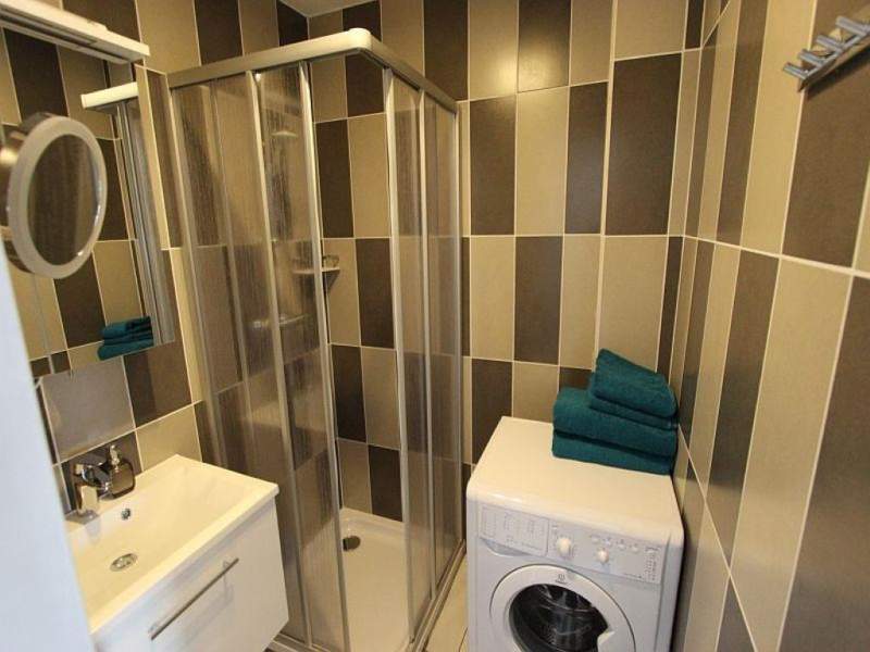 5b7d59f1-f784-4f2f-a27c-fdc413f4fc92