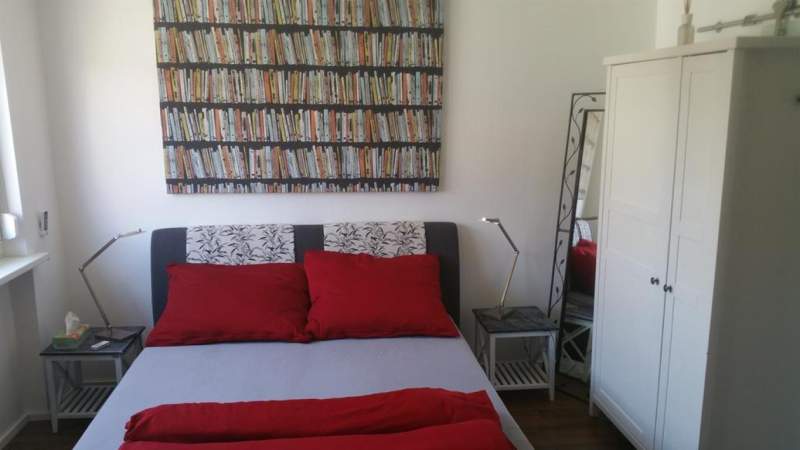 b4f87738-29c3-4376-87f3-d955a42f06de