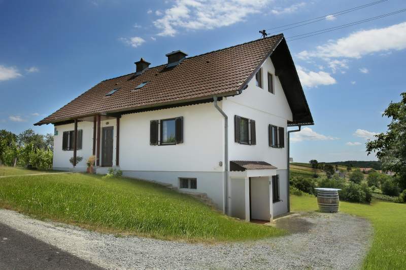 d7f4ff65-5125-4c99-a70b-dafd91a5f915