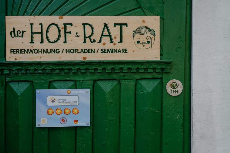 f1dcea37-db65-42e5-9474-28fc3f3e1422