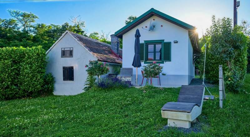 b8f17fec-a9e1-455b-8a85-210209938510