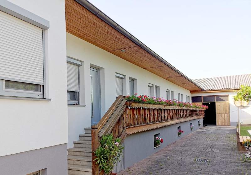 fa40cecb-c94d-4179-b094-29b88d4bd194