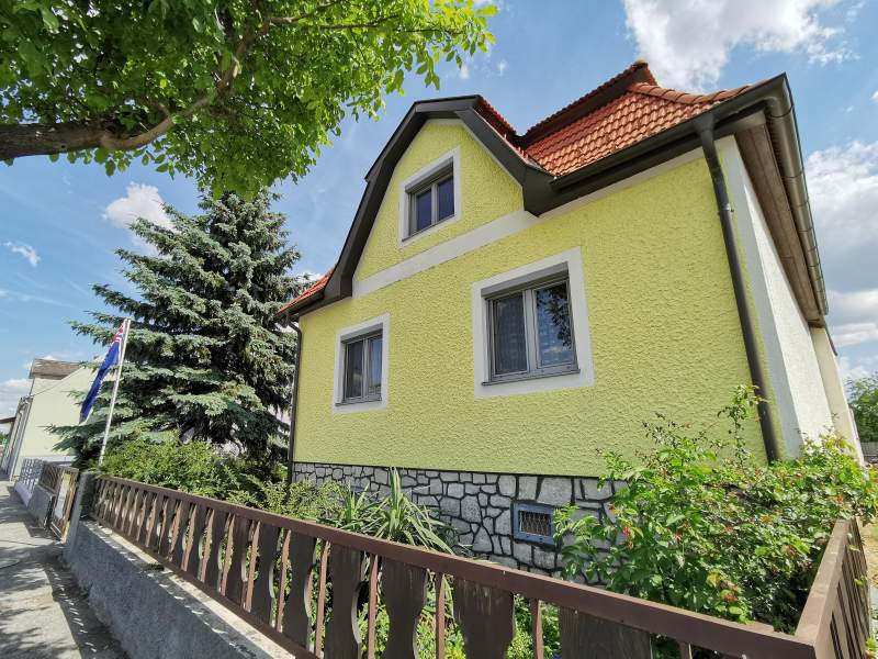 8eb94f9e-88c8-47a5-ac7c-80f12fe821d9