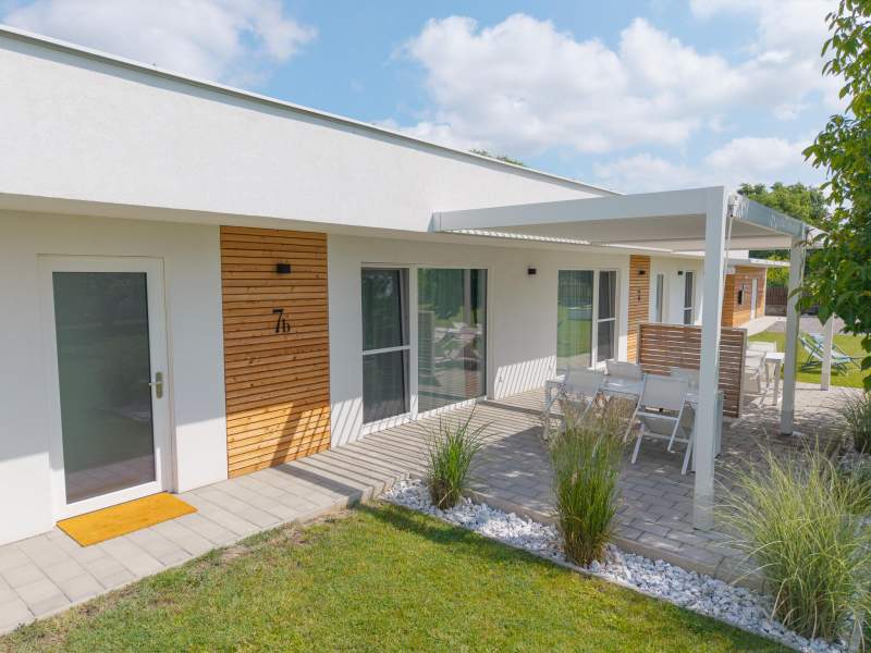 fcb68c6e-c75d-48b3-8895-09ab814dbd01