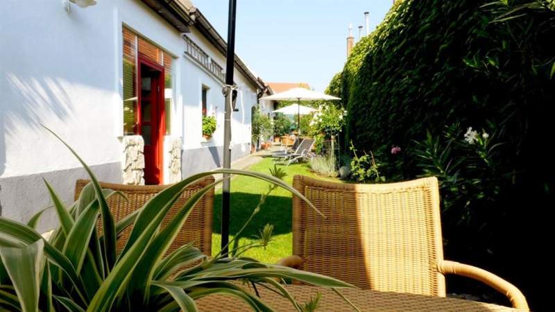 b823d01e-e604-4309-b402-6e10380aaa3e