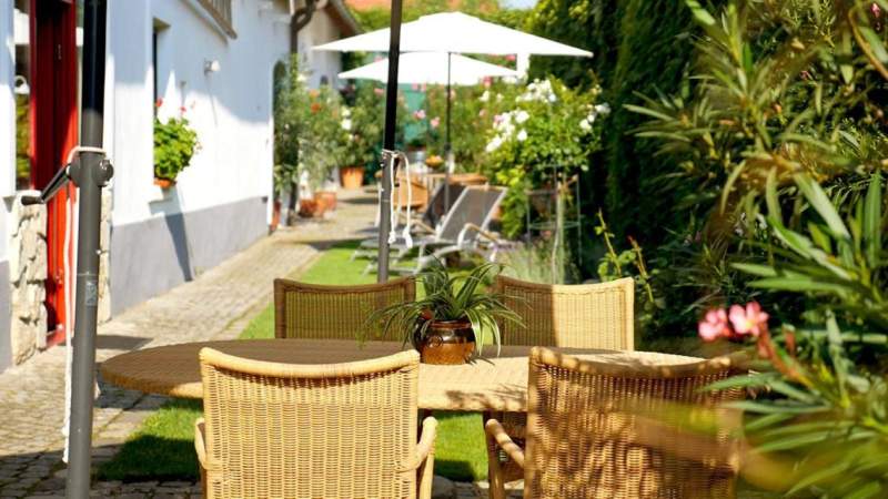 e3c307eb-13d4-48c4-bdca-5eeca49a4c08