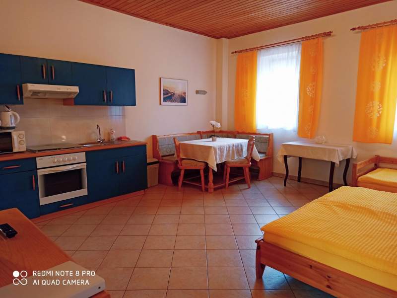 672d4112-3e5a-4e7b-aed2-6d5bb494167d