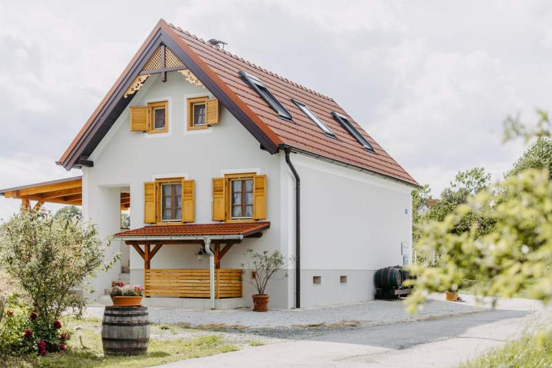 e75d3d05-2ae1-4f31-a3ab-b109ddead6f5