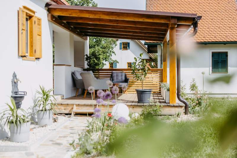 f5074d3e-69c3-41e6-b247-86a149e7518c