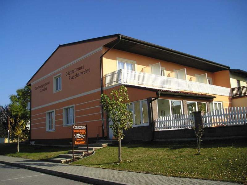 a33f57d5-7f62-4e1b-8493-5445e86de325