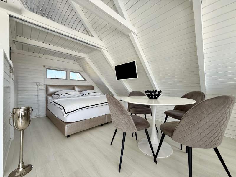 4d3c4905-3da6-4235-b867-5112b31e8006