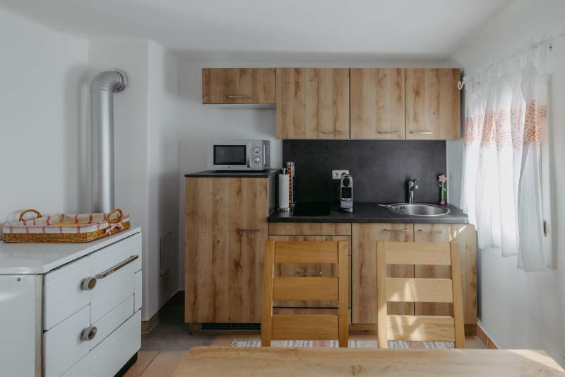 f9b532c8-503c-4eb2-a306-1689ea008ffd