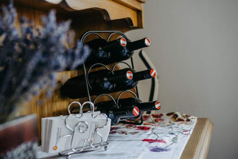 cd7594b2-529d-467a-b492-fdeafdf77841