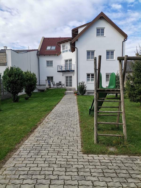 6cfa3b0e-4215-4702-a88b-f36929baad02