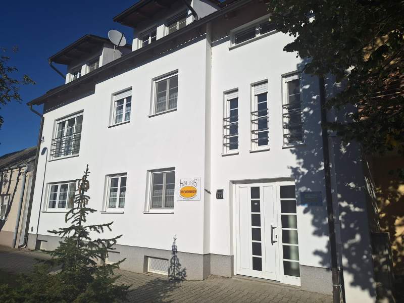 709a6753-825f-4716-a1dc-171086cd30af