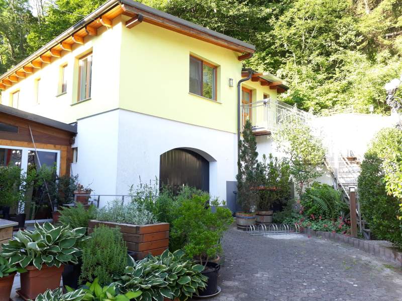 14313c4e-327e-4349-b70d-8e83b547770b