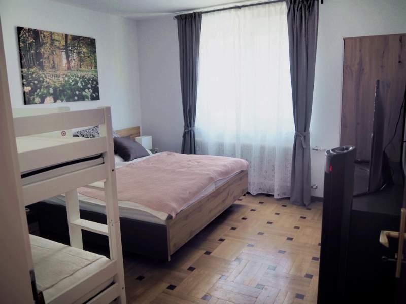 ad924470-da7d-4eec-8eef-557a02bef84a