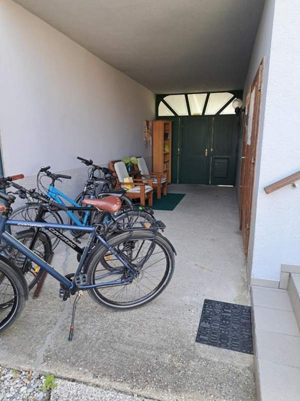 40a51242-10b0-47bb-8091-b4a9d8fde118